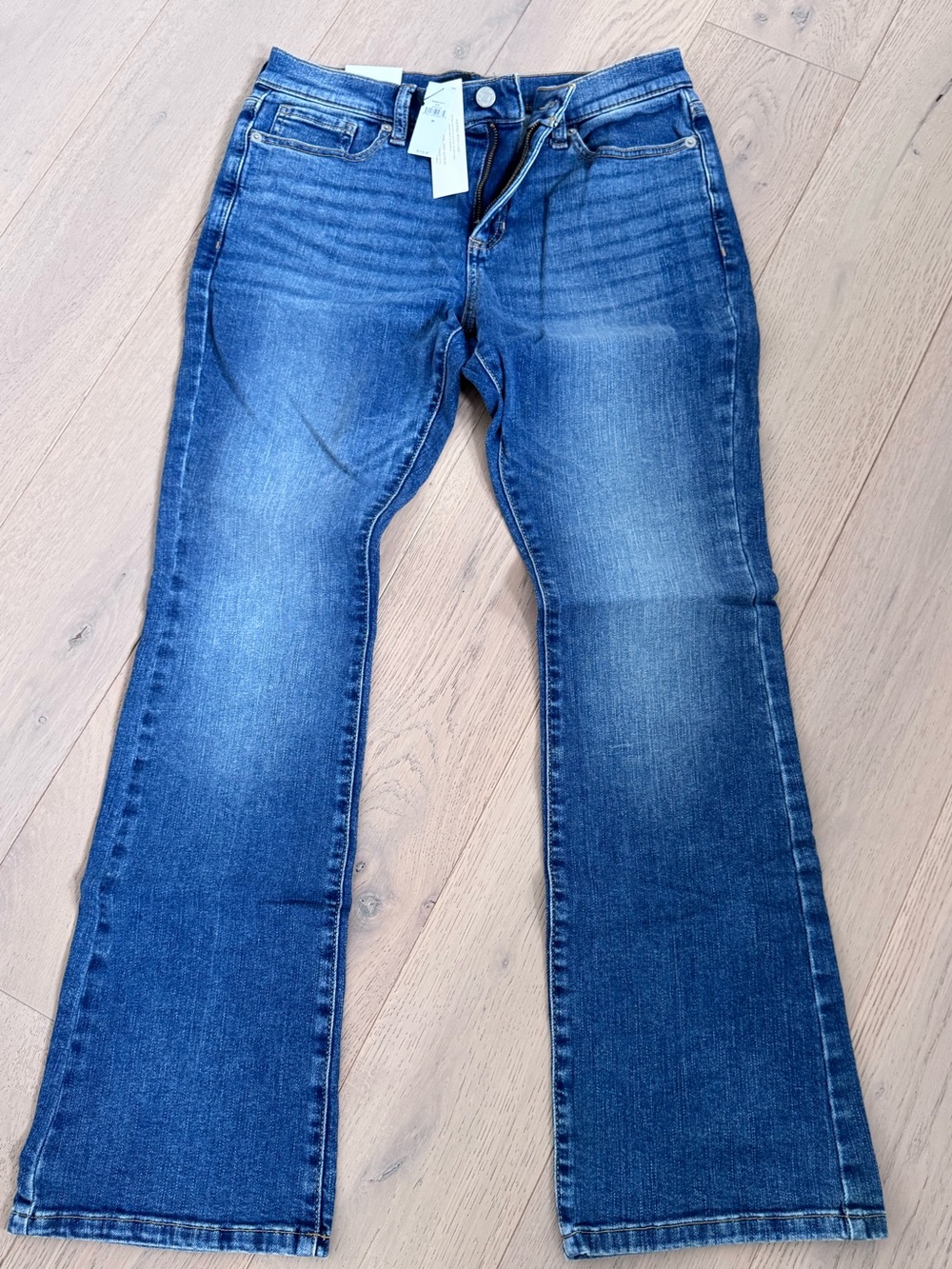 Banana Republic Mid-Rise Bootcut Jeans – Size 28